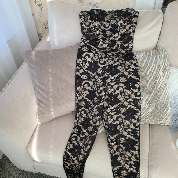Lipsy London ladies size 2 strapless black lace jumpsuit nude lining A3 - Picture 1 of 4